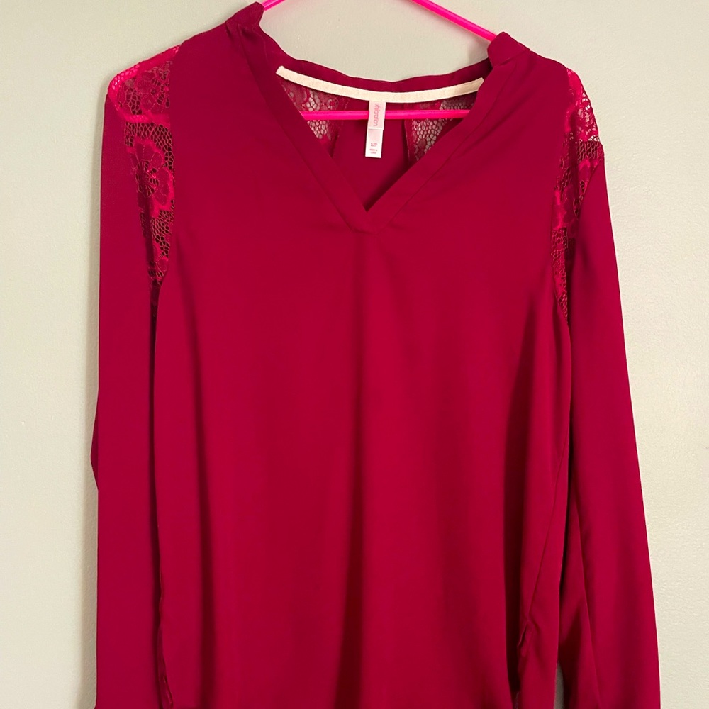 Xhileration sheer blouse with lace back detail.